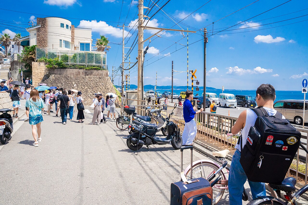 Kamakura Kokomae Crossing in Kamakura