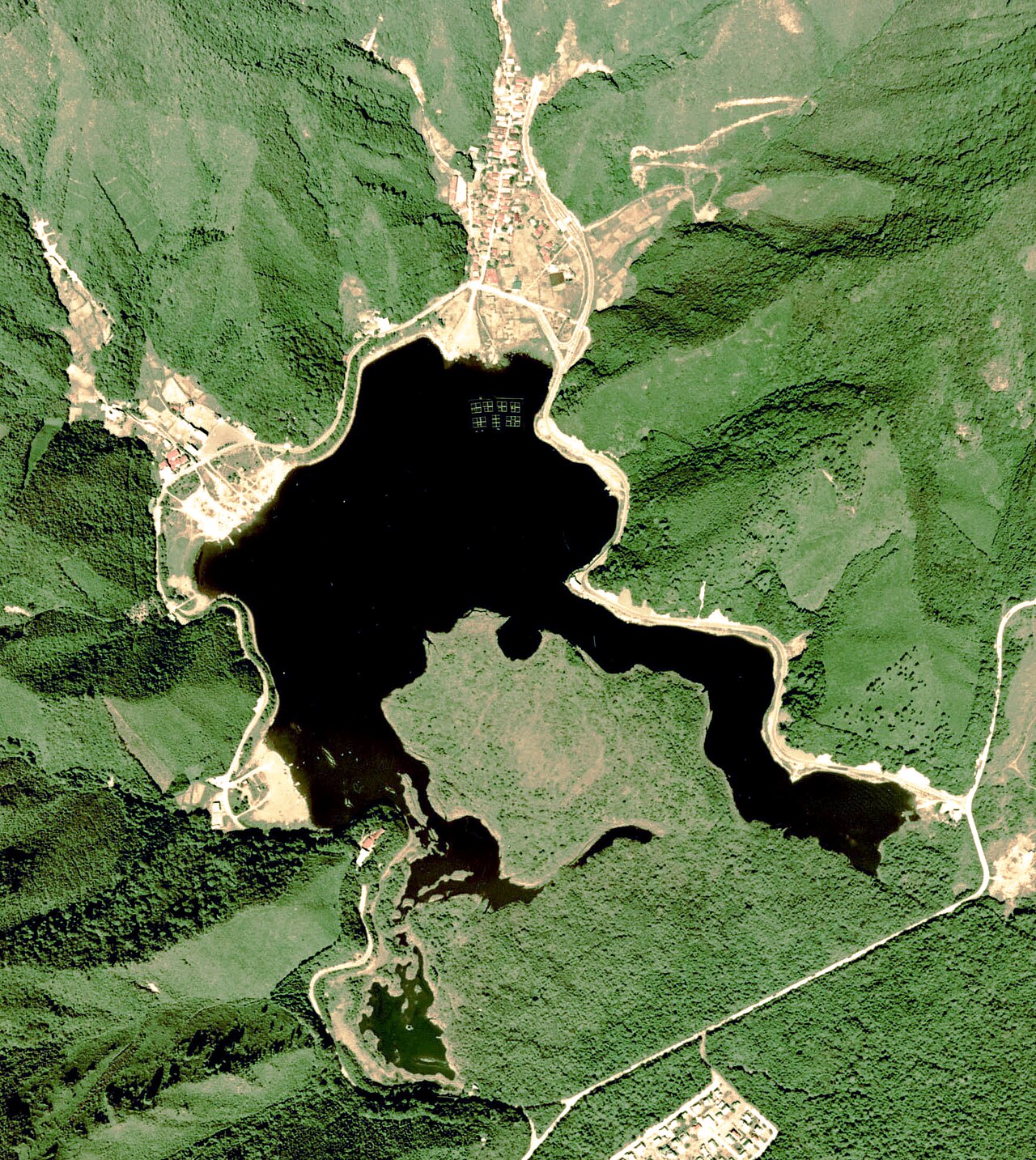 Lake Shoji Viewpoint in Yamanashi