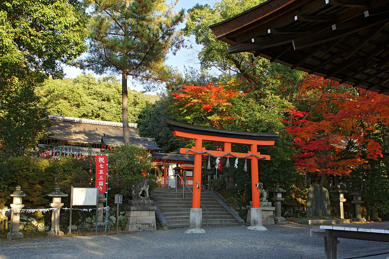 Real-world photo of Byodo-in Temple Approach