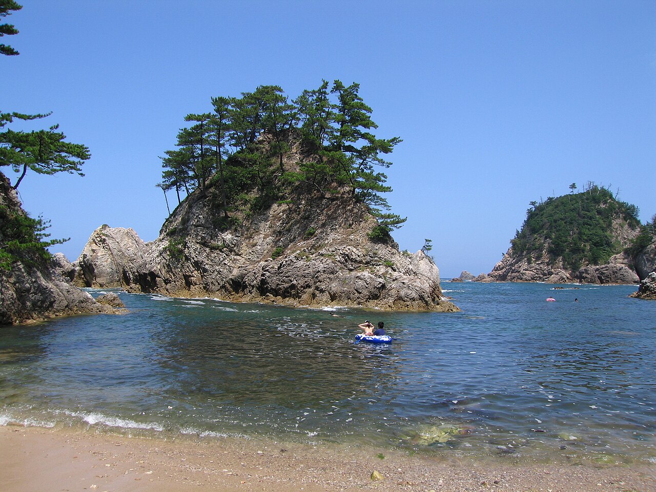 Real-world photo of Hama-dori Beach Iwami