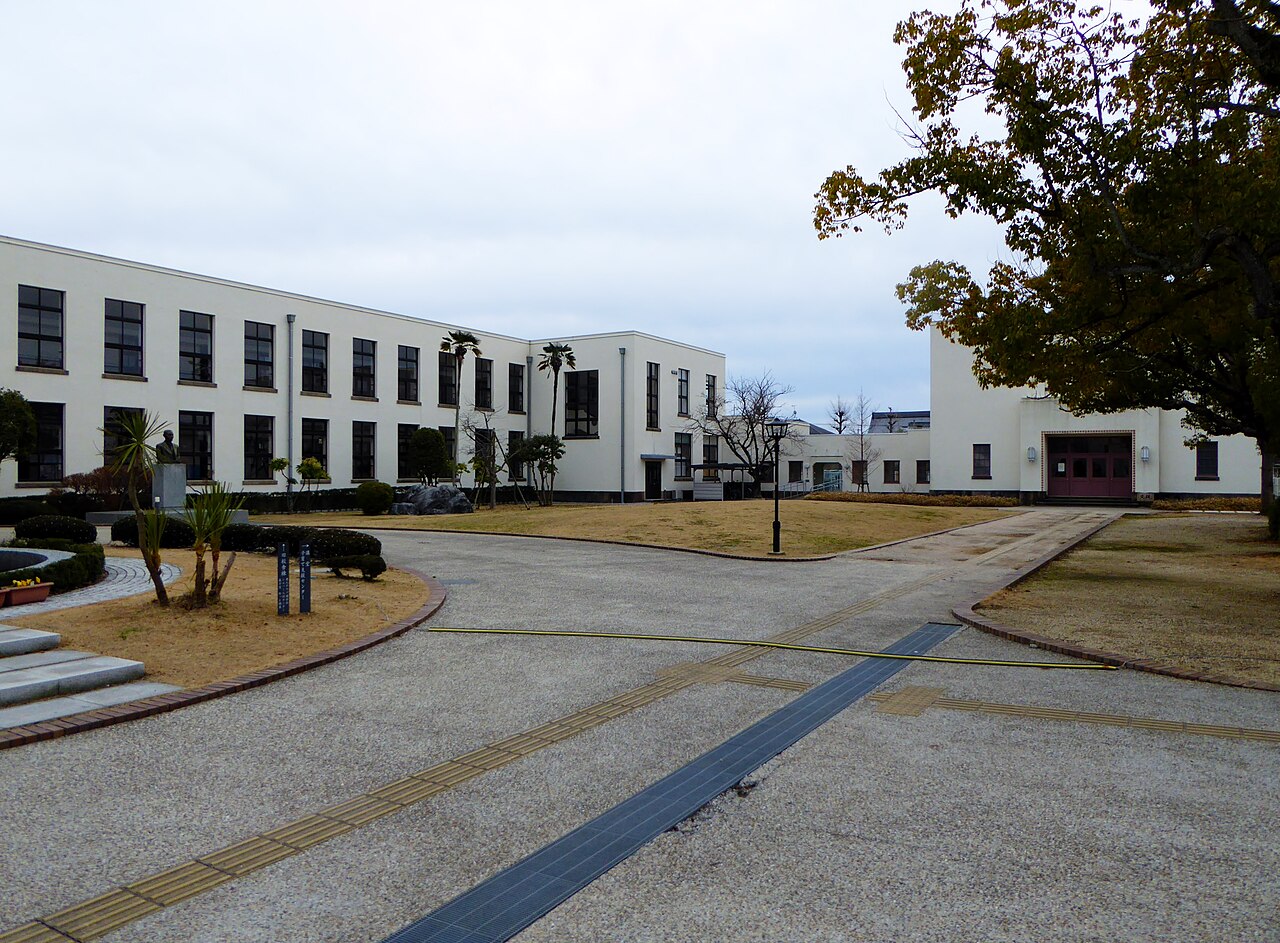 Real-world photo of Toyosato Town Hall Area